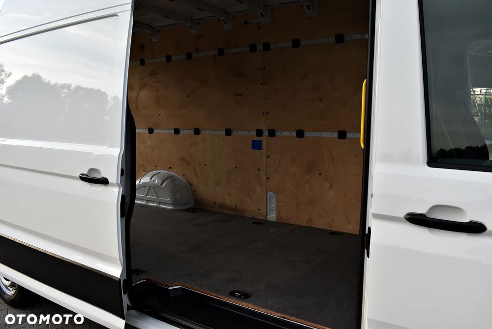 Volkswagen Crafter - 31