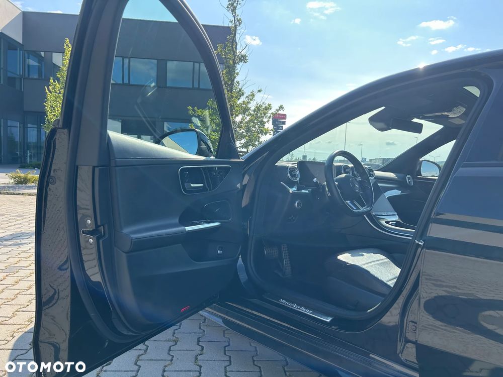 Mercedes-Benz Klasa C 300 d mHEV Avantgarde - 23