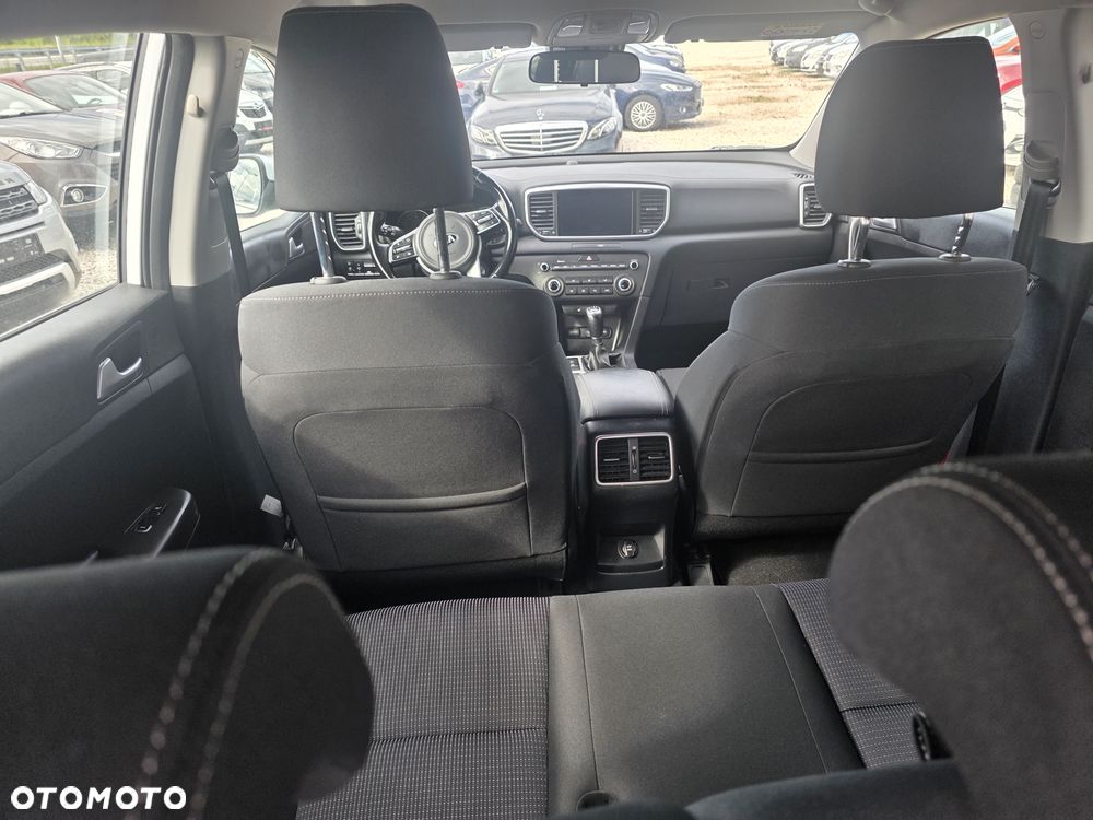 Kia Sportage 1.6 T-GDI 2WD VISION - 23