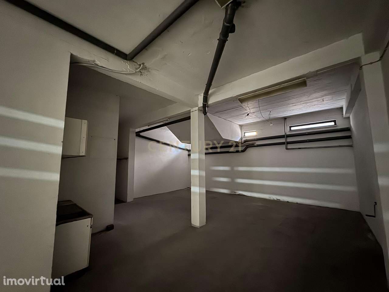 Garagem-Box de 76m² com luz e água, em Setúbal - Grande imagem: 2/24