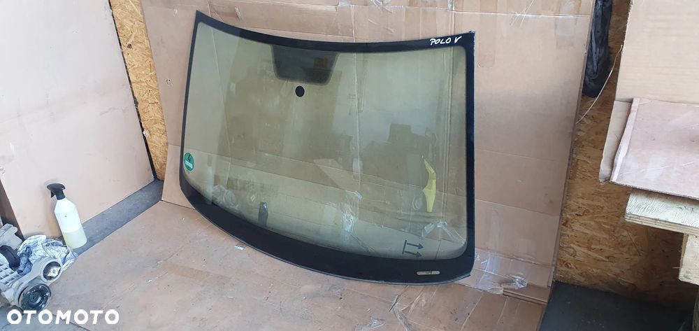 Szyba czołowa przód przednia VW Polo V 6R AS1 09r - 3