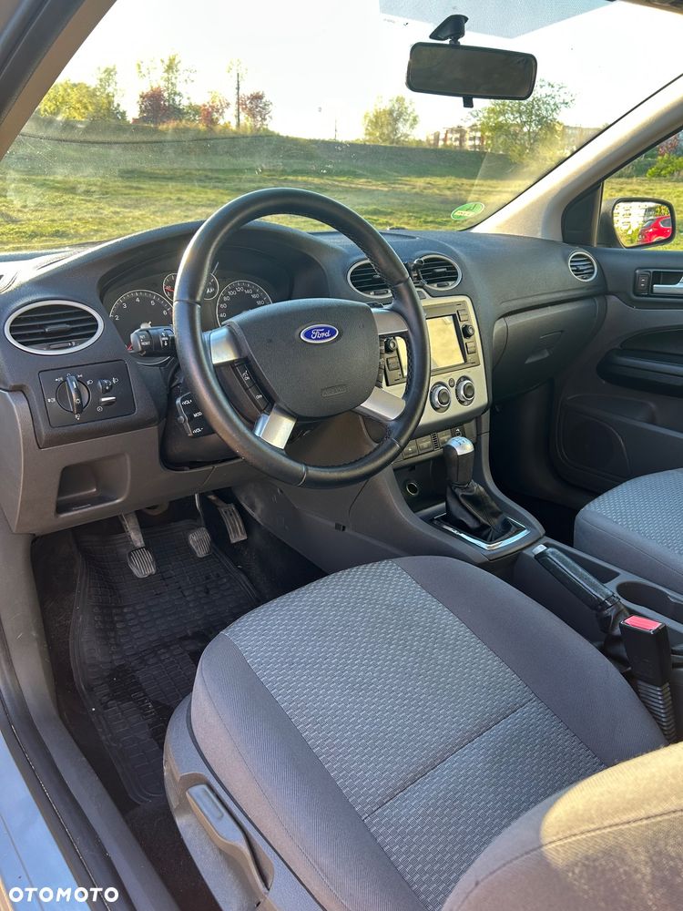 Ford Focus 1.6 Sport - 12