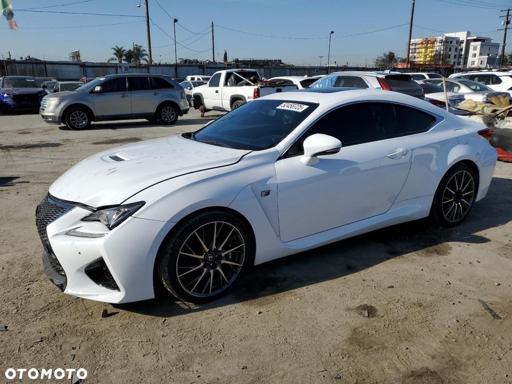 Lexus RC - 1