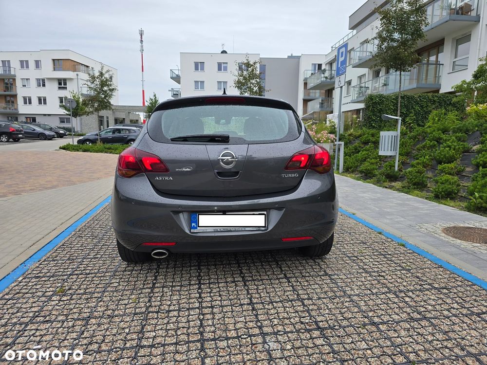 Opel Astra - 4