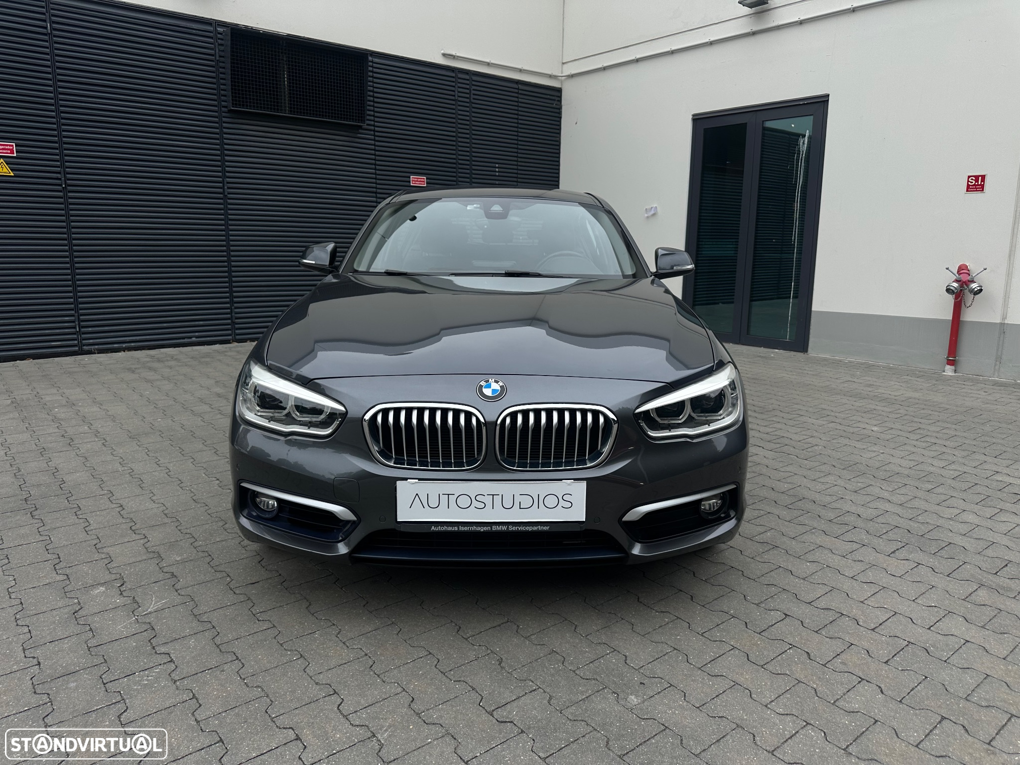 BMW 118 i Aut. Advantage - 3