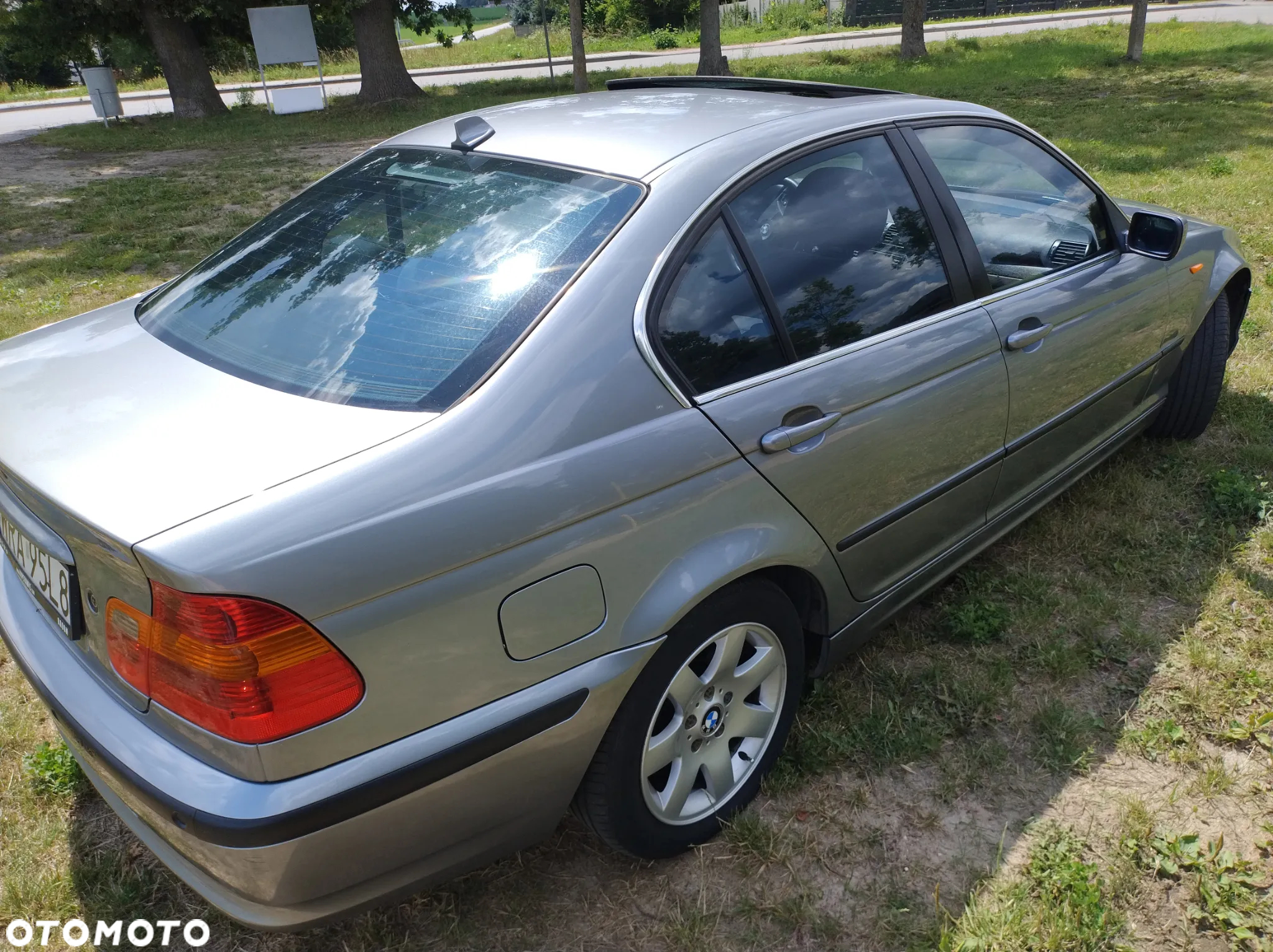 BMW Seria 3 320i - 17