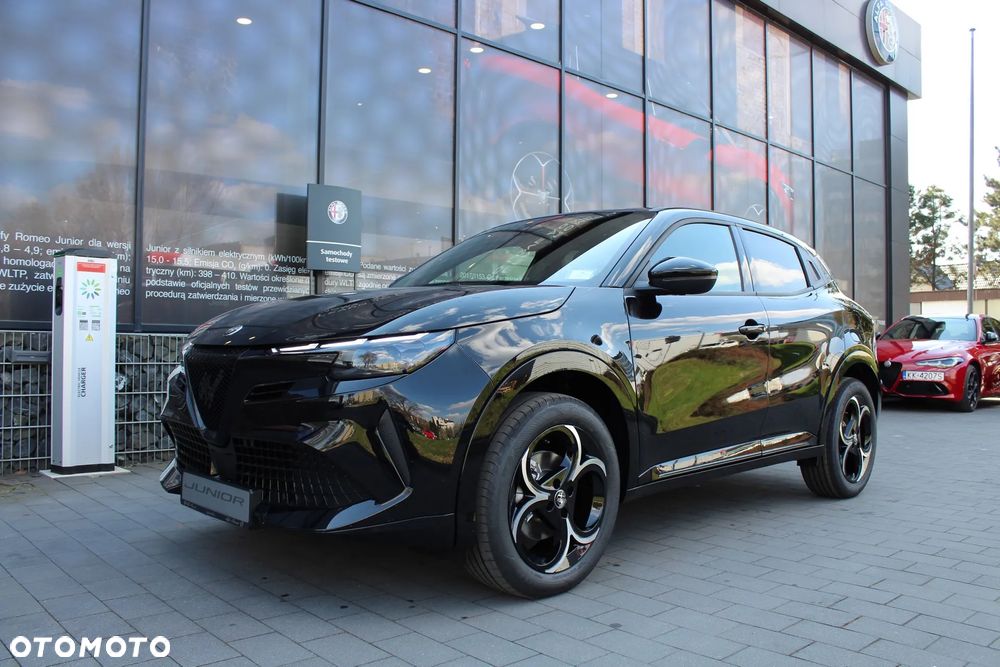 Alfa Romeo Junior 1.2 mHEV Sprint Q4 eDCT - 6