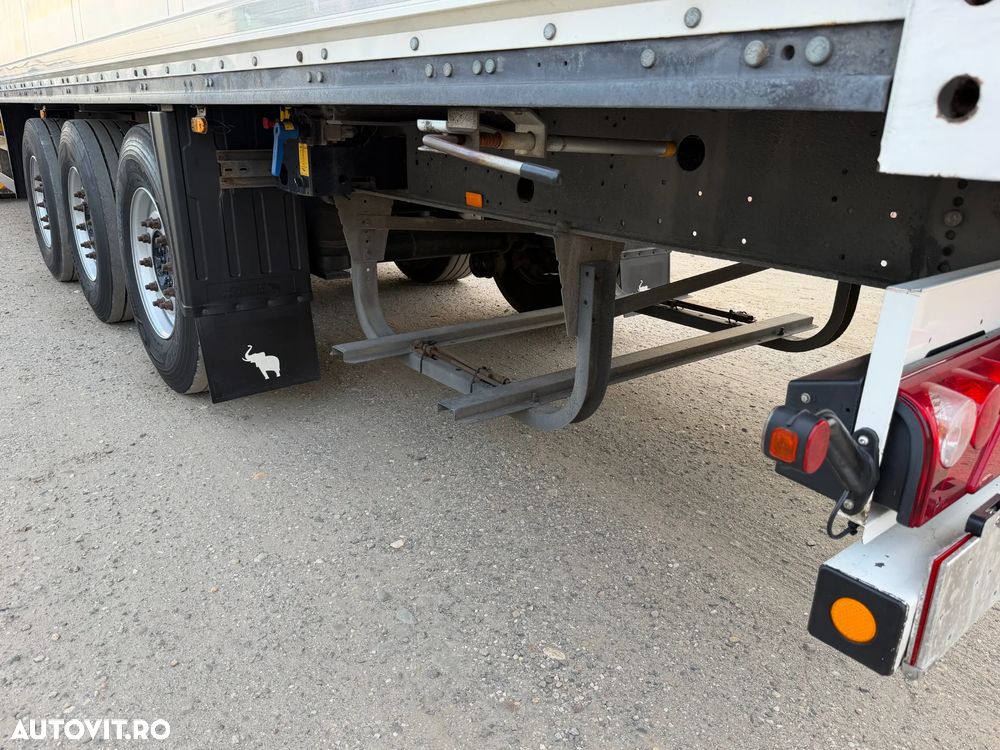 Schmitz Cargobull SKO 24 Duba Box Carosata Izoterma - 23
