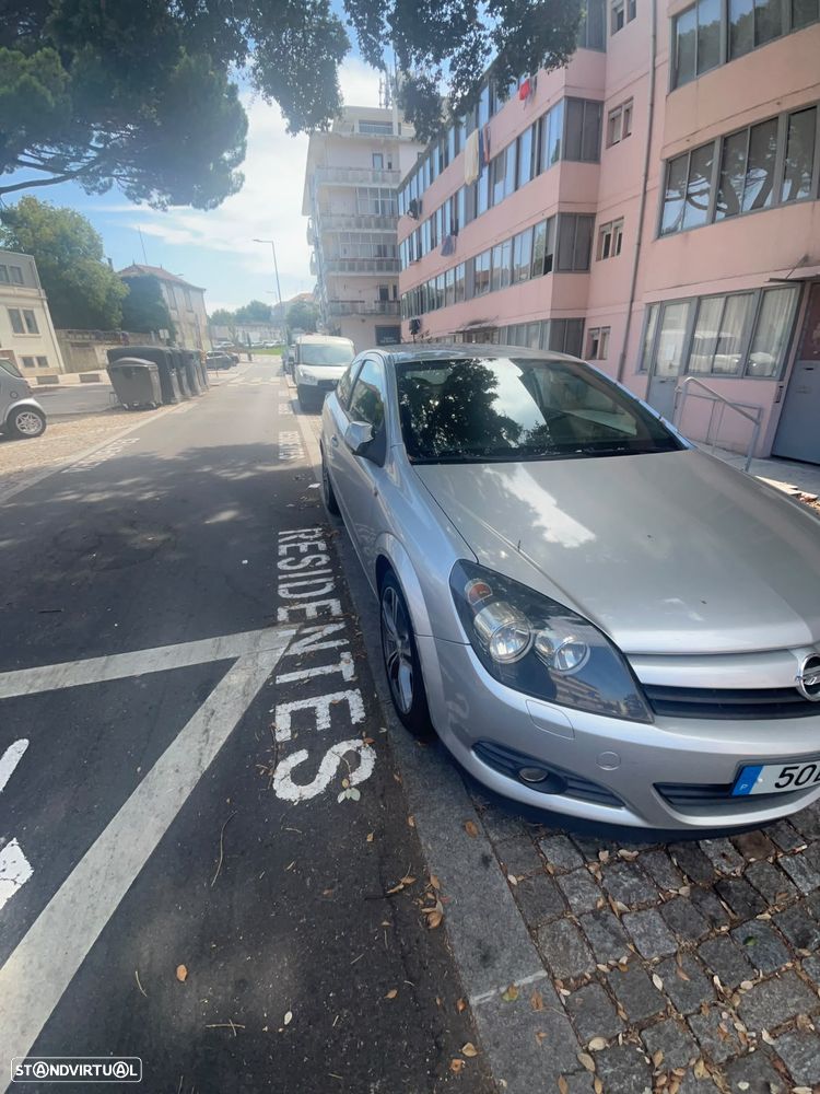 Opel Astra GTC 1.7 CDTI - 4