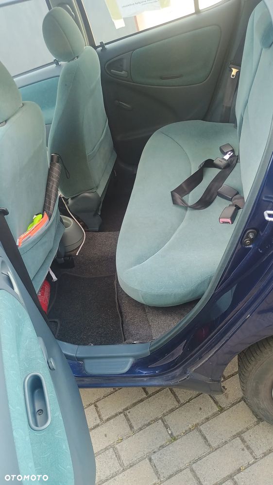 Toyota Yaris 1.0 Terra - 4