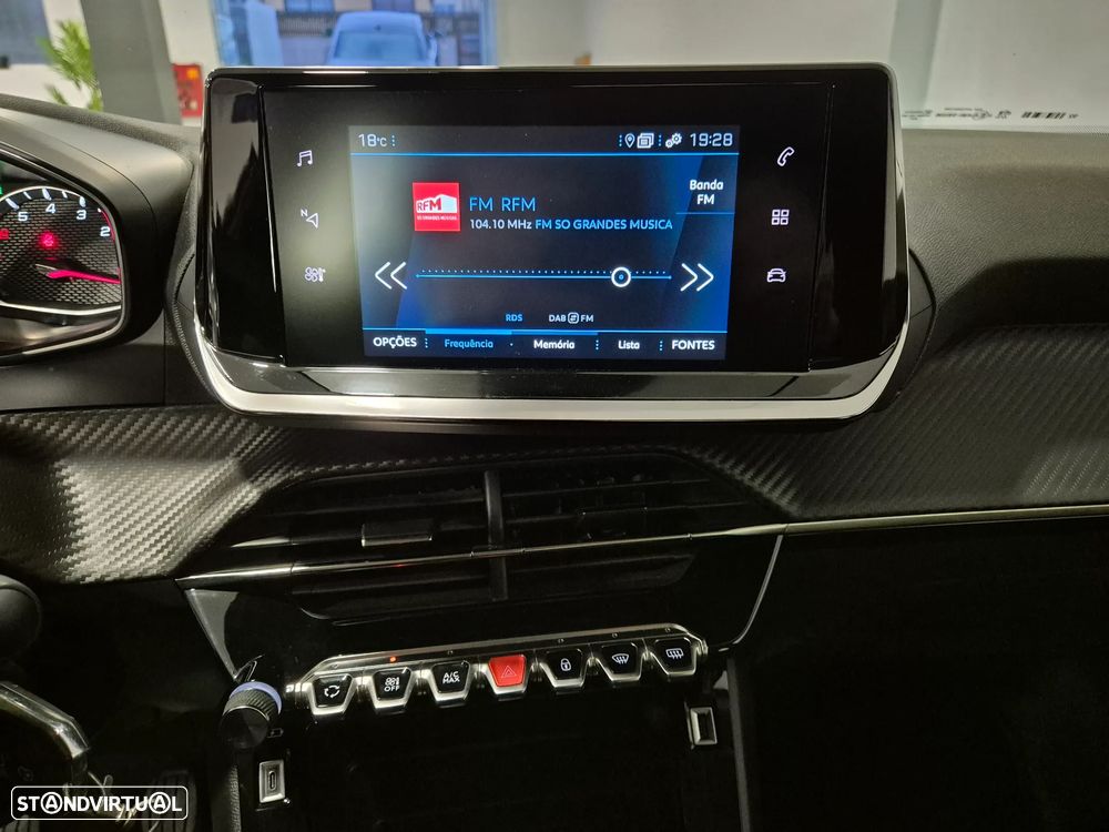 Peugeot 2008 1.2 PureTech Active Pack - 11