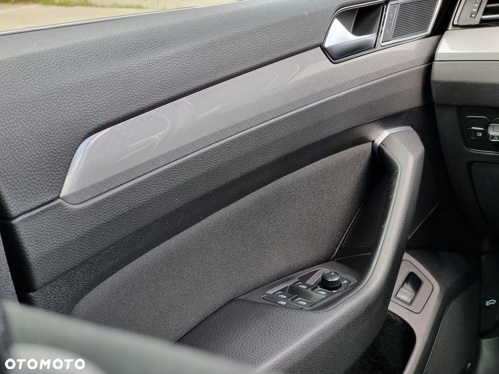 Volkswagen Passat - 18