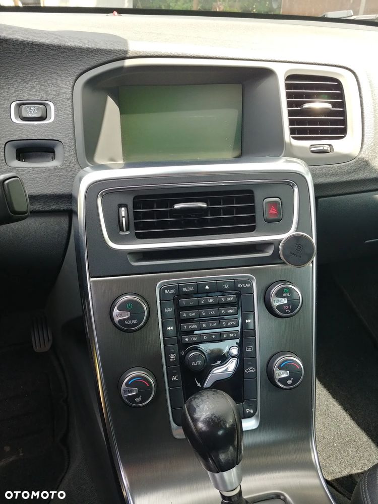 Volvo S60 D5 Edition Pro - 9