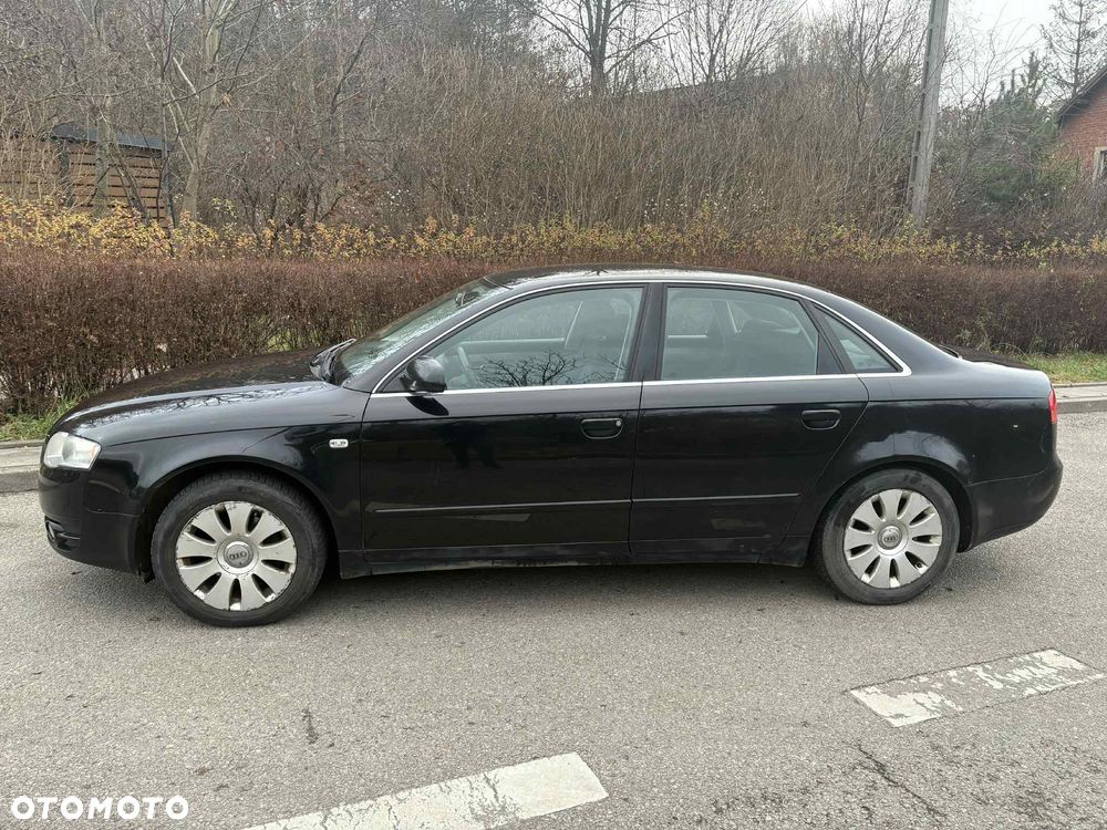 Audi A4 Limousine - 5