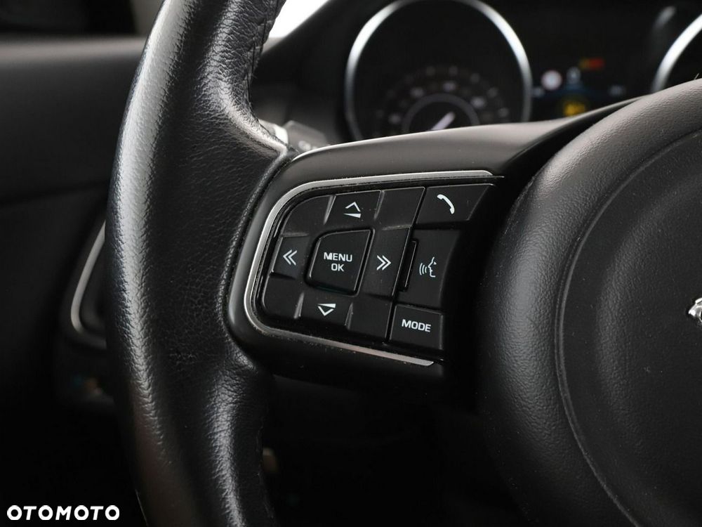 Jaguar E-Pace D150 AWD S - 31