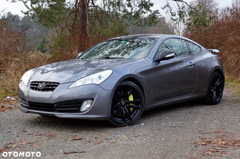 Hyundai Genesis Coupe 3.8 V6 Executive - 1