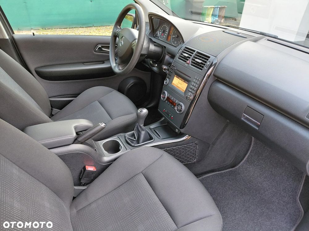 Mercedes-Benz Klasa A 160 BlueEFFICIENCY Avantgarde - 20