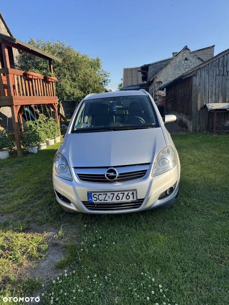 Opel Zafira 1.8 Cosmo - 2