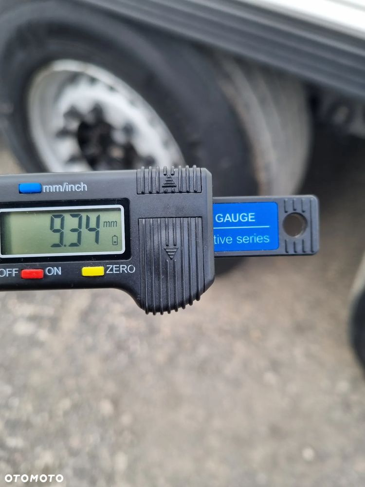 Schmitz Cargobull SKO - 23