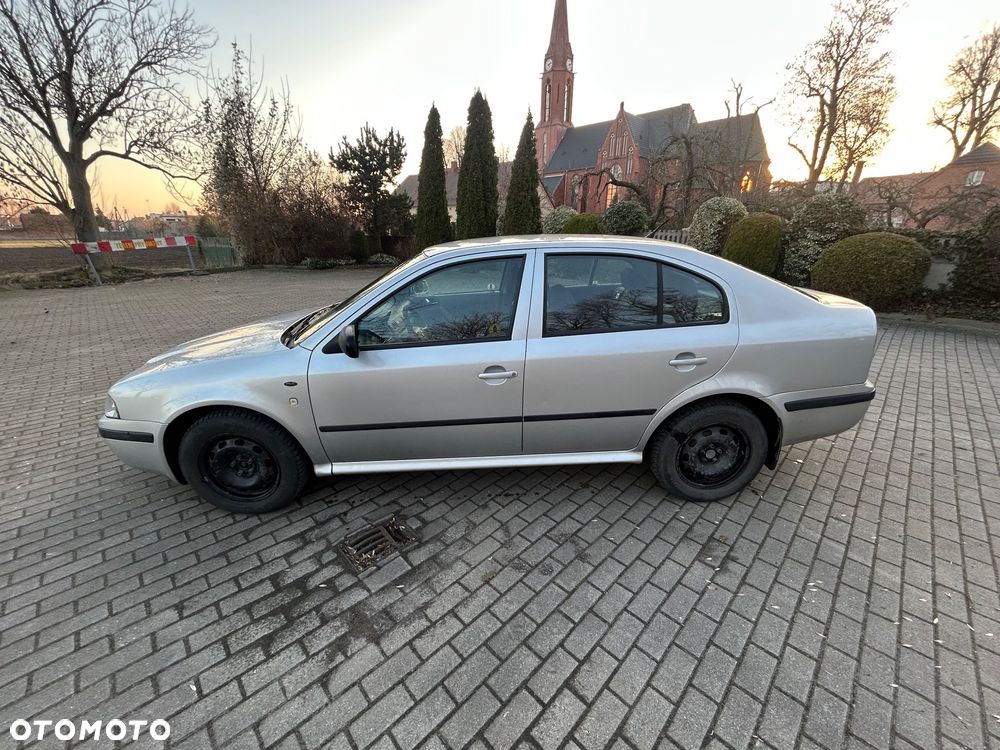 Skoda Octavia 1.9 TDI Ambiente - 2