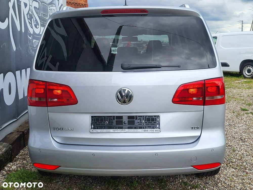 Volkswagen Touran - 13