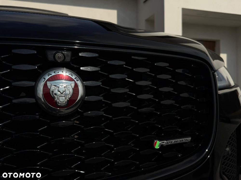 Jaguar F-Pace 2.0 i4P AWD R-Sport - 9
