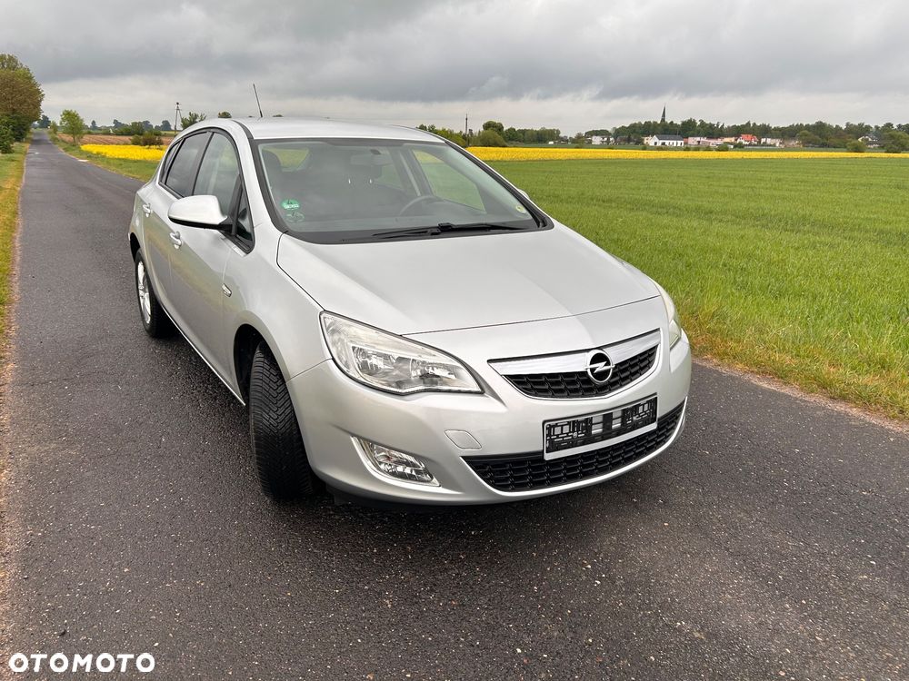 Opel Astra 1.4 T Cosmo - 9