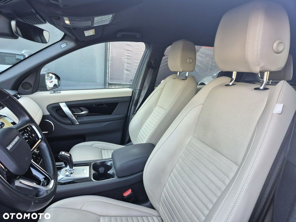 Land Rover Discovery Sport - 26