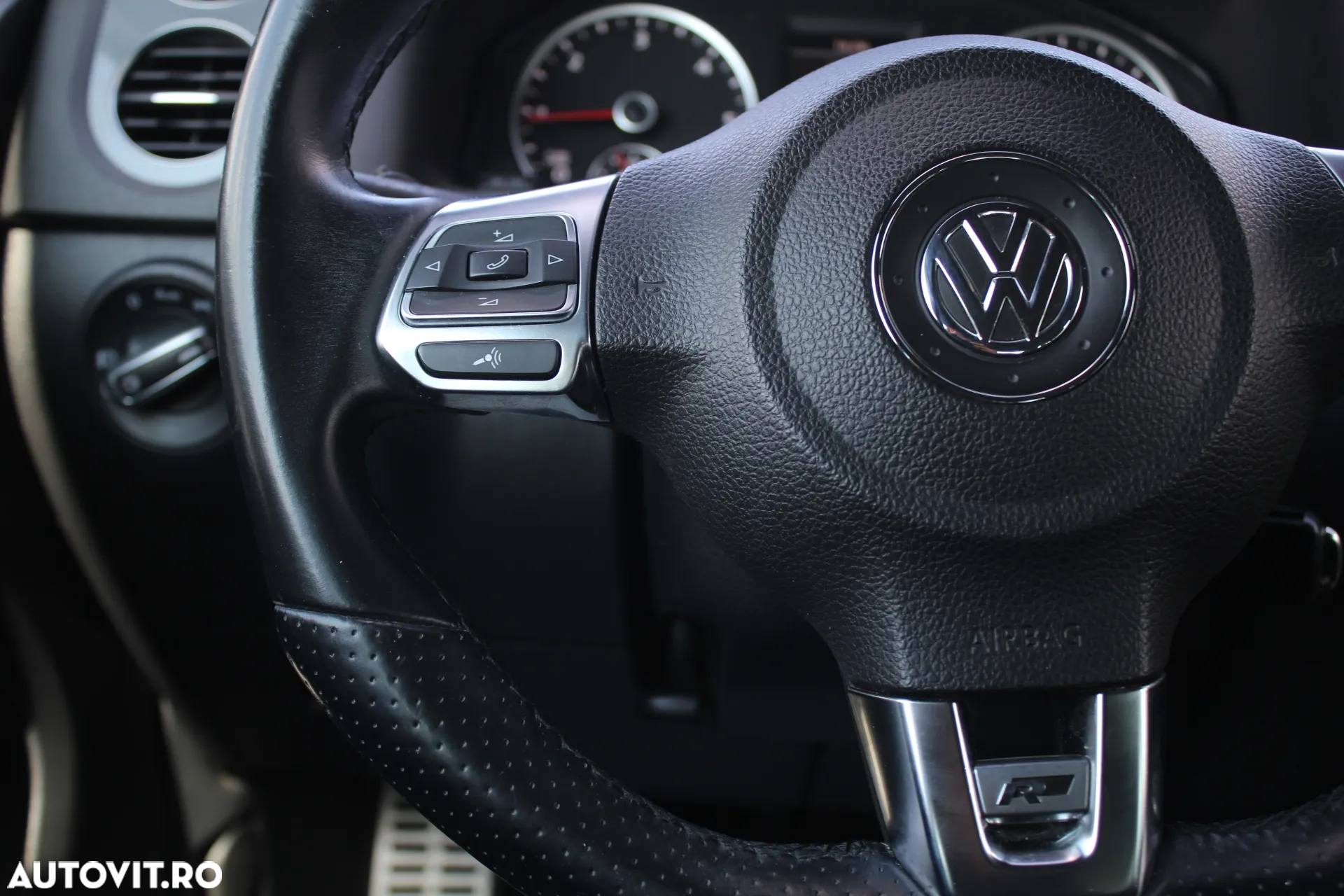Volkswagen Tiguan 2.0 TDI SCR 4MOTION DSG R-Line - 5