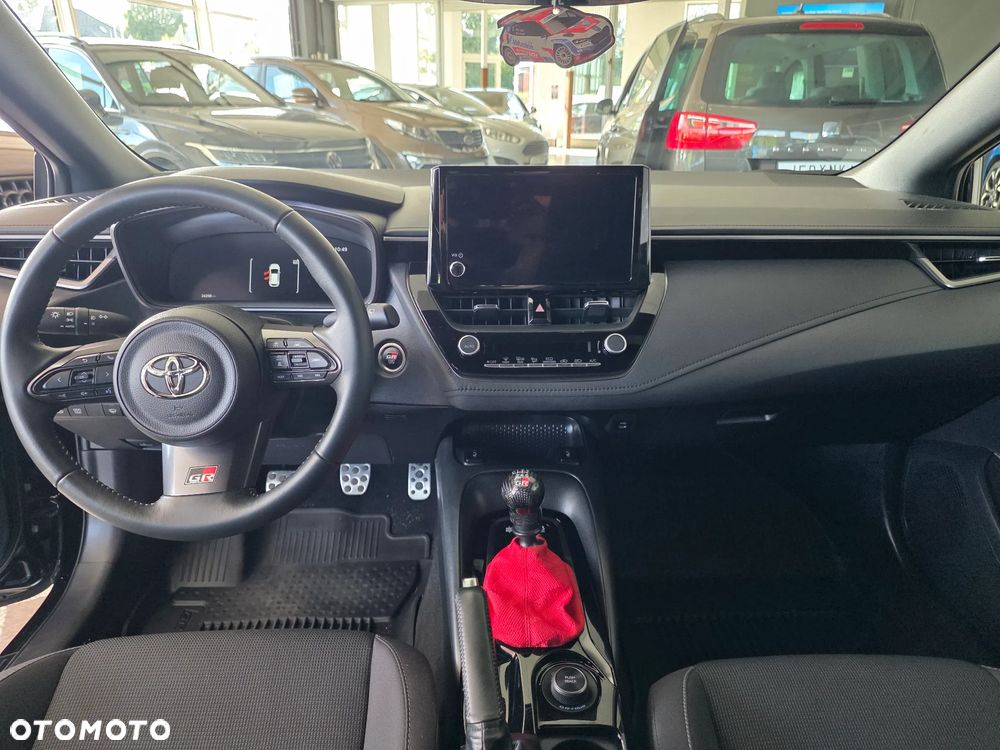Toyota GR Corolla - 8