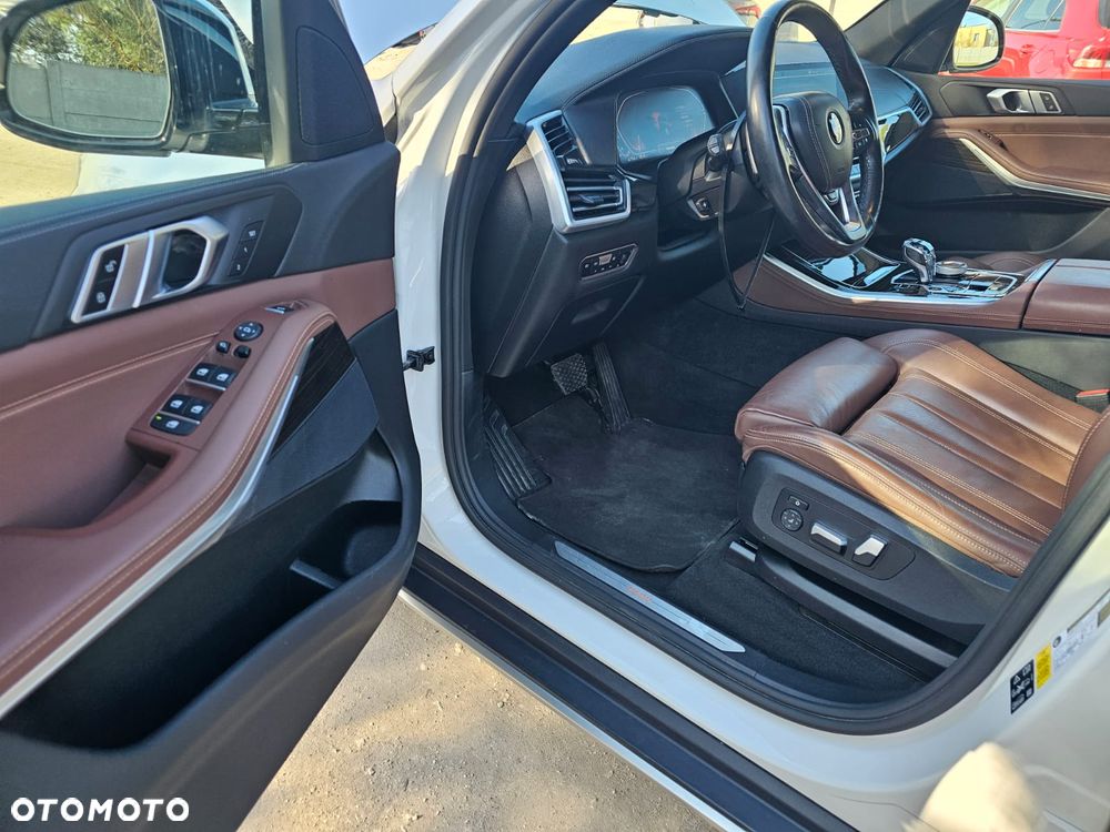 BMW X5 xDrive40i xLine - 22
