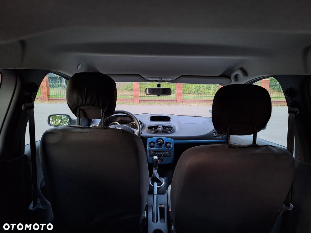 Renault Clio 1.2 16V Alize - 17