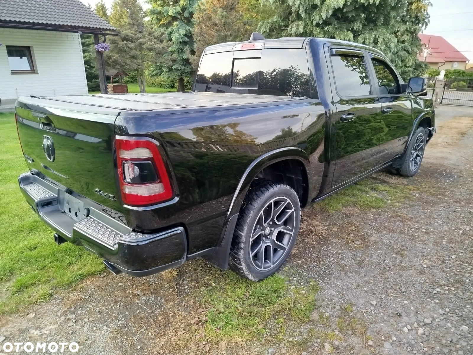RAM 1500 5.7 Quad Cab Longbed Laramie Black - 4