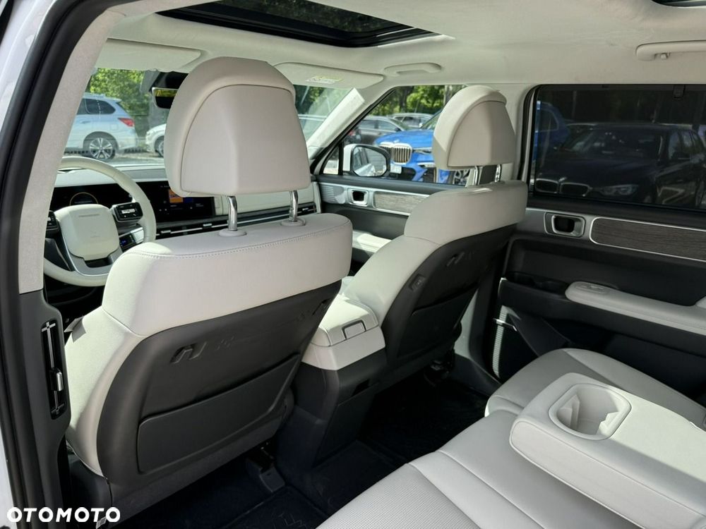 Hyundai Santa Fe - 36