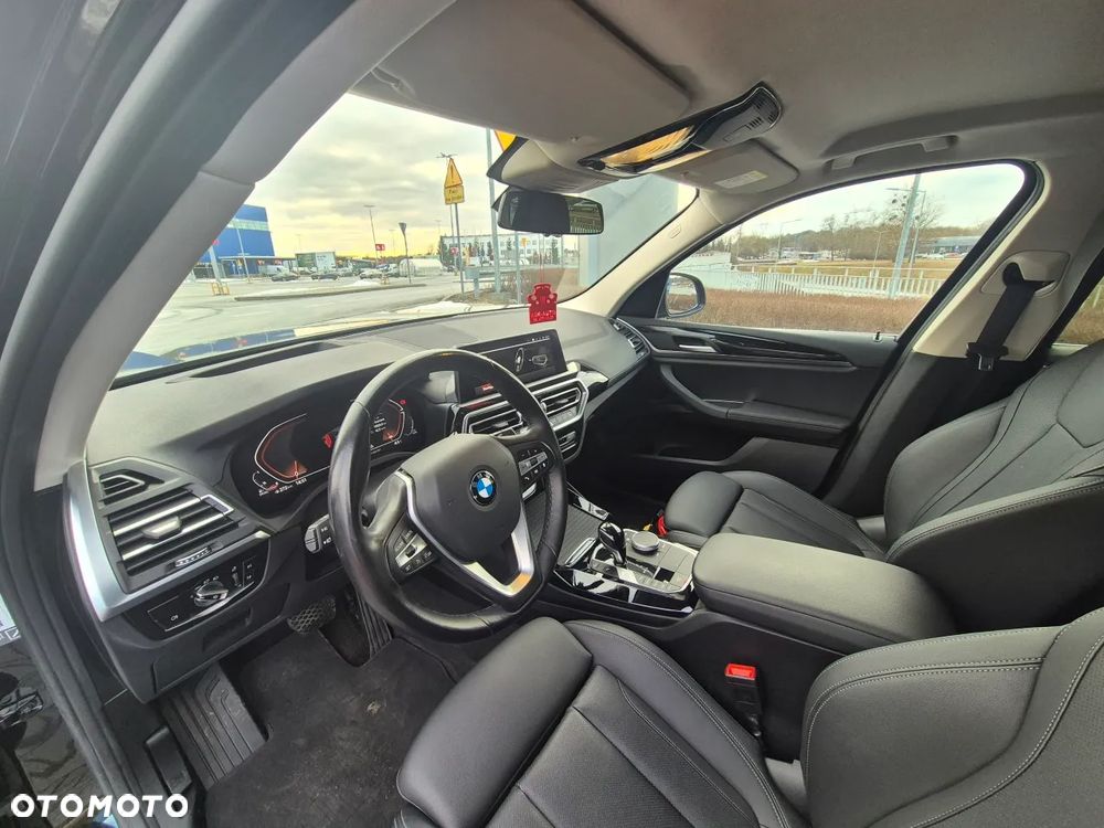 BMW X3 xDrive20d mHEV - 12