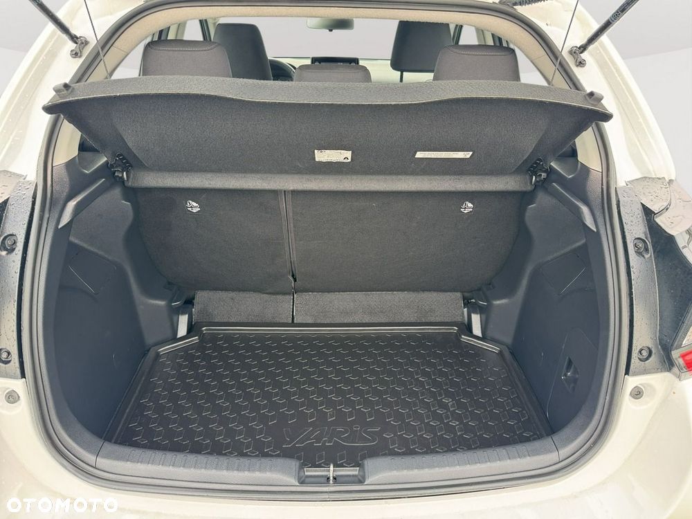 Toyota Yaris 1.5 Comfort - 23