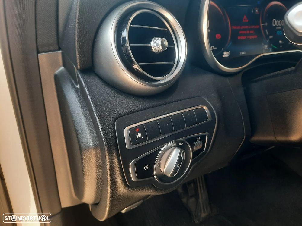 Mercedes-Benz C 300 de Edition - 29