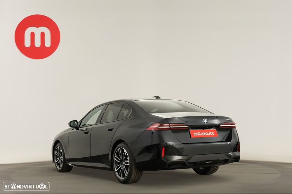 BMW 520 d Pack Desportivo M - 3