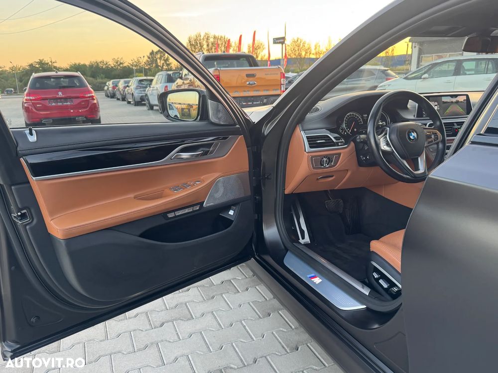 BMW Seria 7 750Ld xDrive - 12