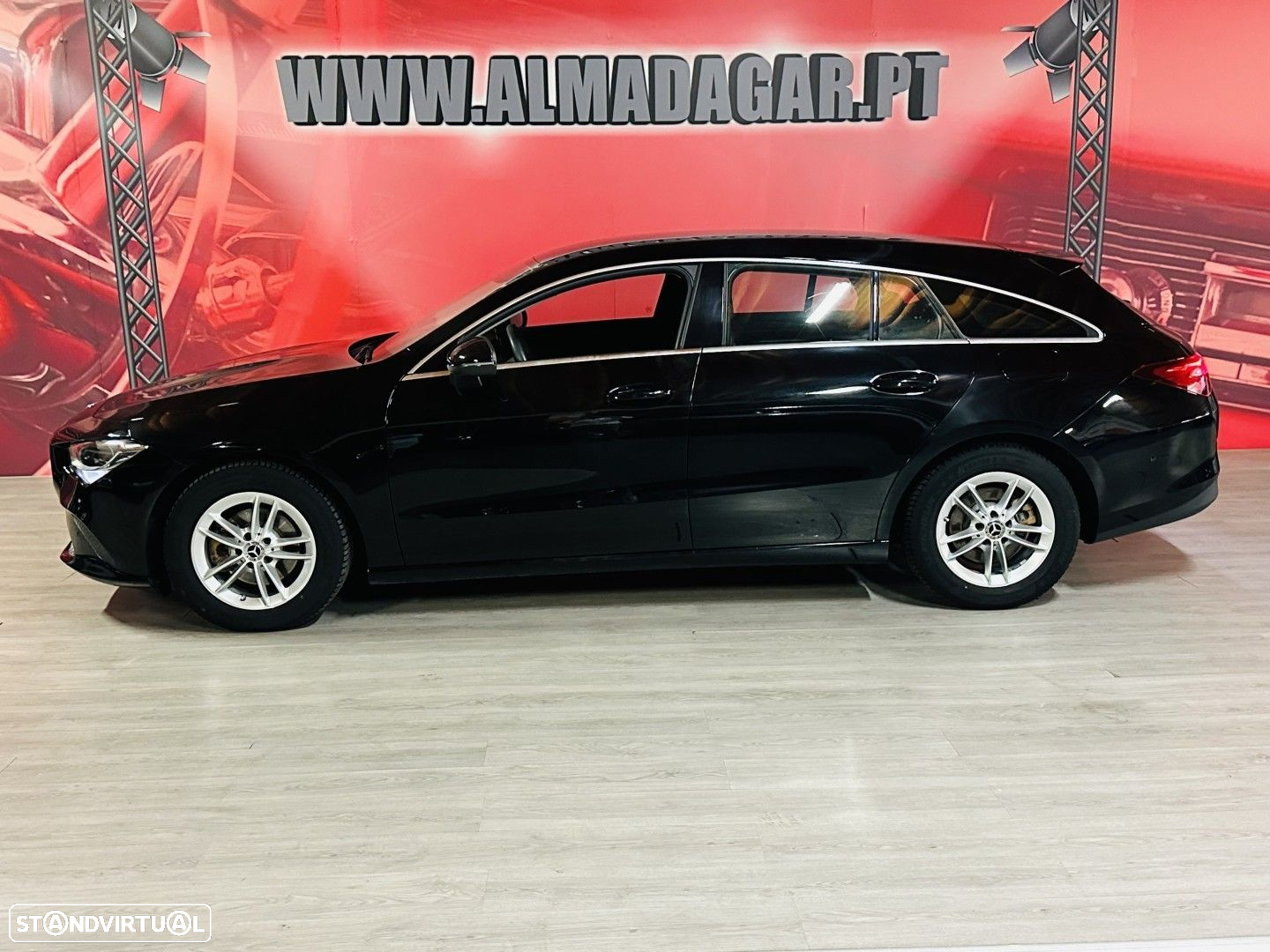 Mercedes-Benz CLA 180 Shooting Brake - 2