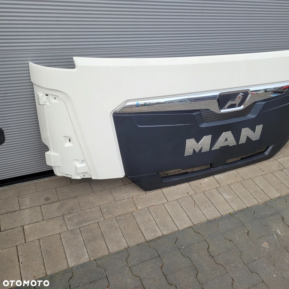 ATRAPA MASKA MAN TGM TGS NOWY ORYGINAŁ 81.61110-6123 - 3