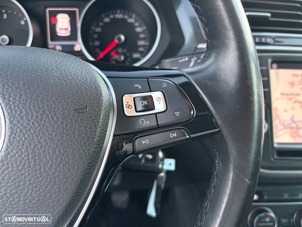VW Tiguan 1.6 TDI Confortline - 16