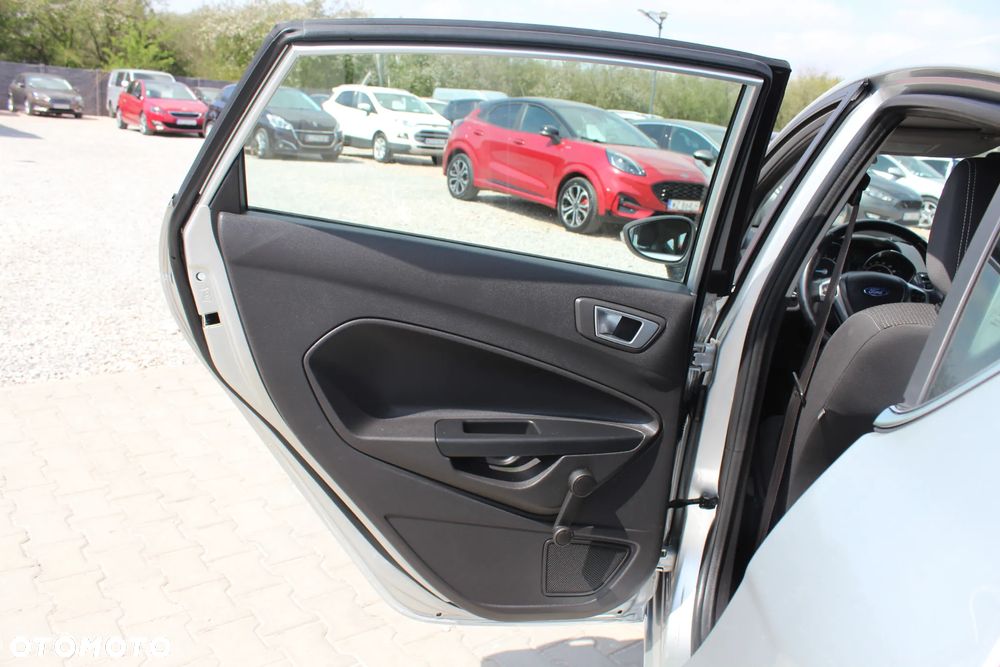 Ford Fiesta 1.0 EcoBoost Titanium ASS - 23
