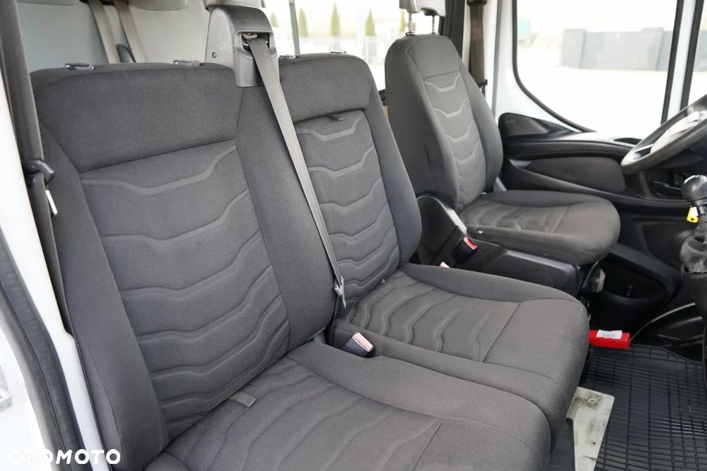 Iveco DAILY 35-130 / BRYGADÓWKA / 7 MIEJSC / BLASZAK / FURGON / SPROWADZONY - 28
