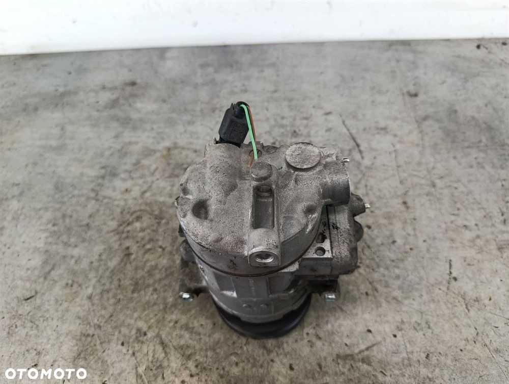 POMPA, SPRĘŻARKA KLIMATYZACJI VW GOLF PLUS II 1K0820859T 1.4 TSI - 2