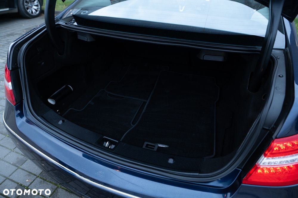 Mercedes-Benz Klasa E - 15