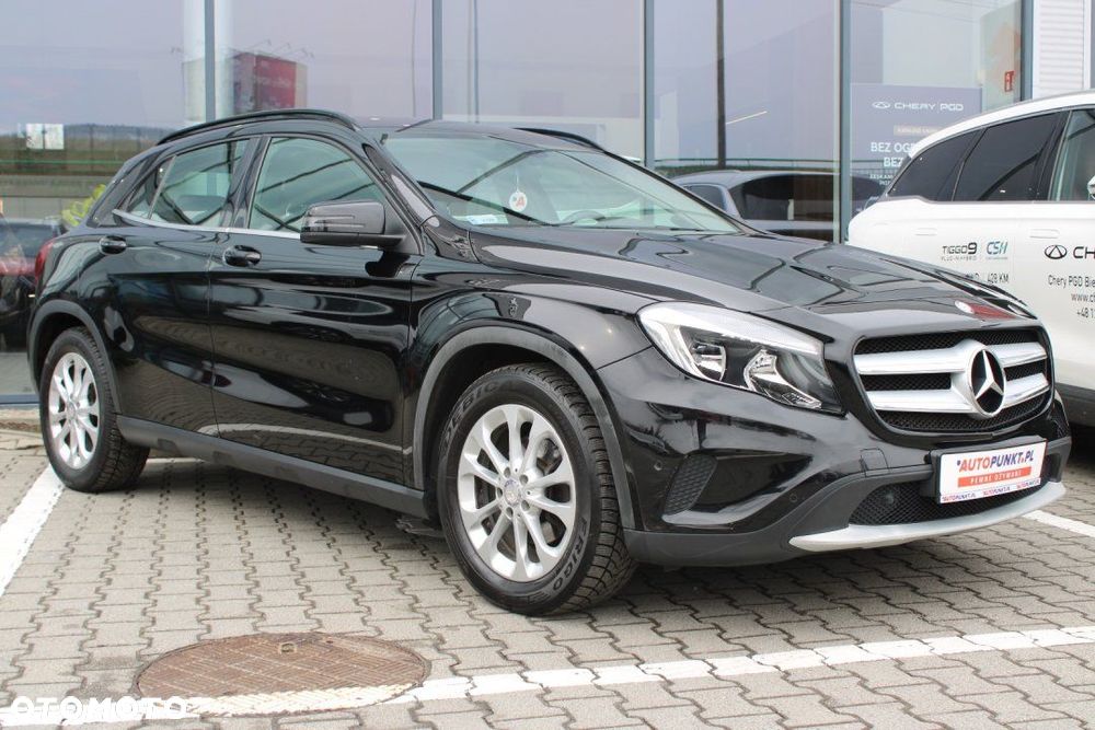 Mercedes-Benz GLA - 2