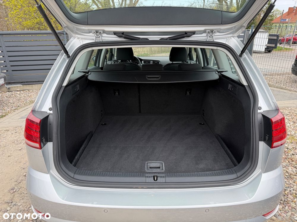 Volkswagen Golf 1.6 TDI BMT Comfortline - 10