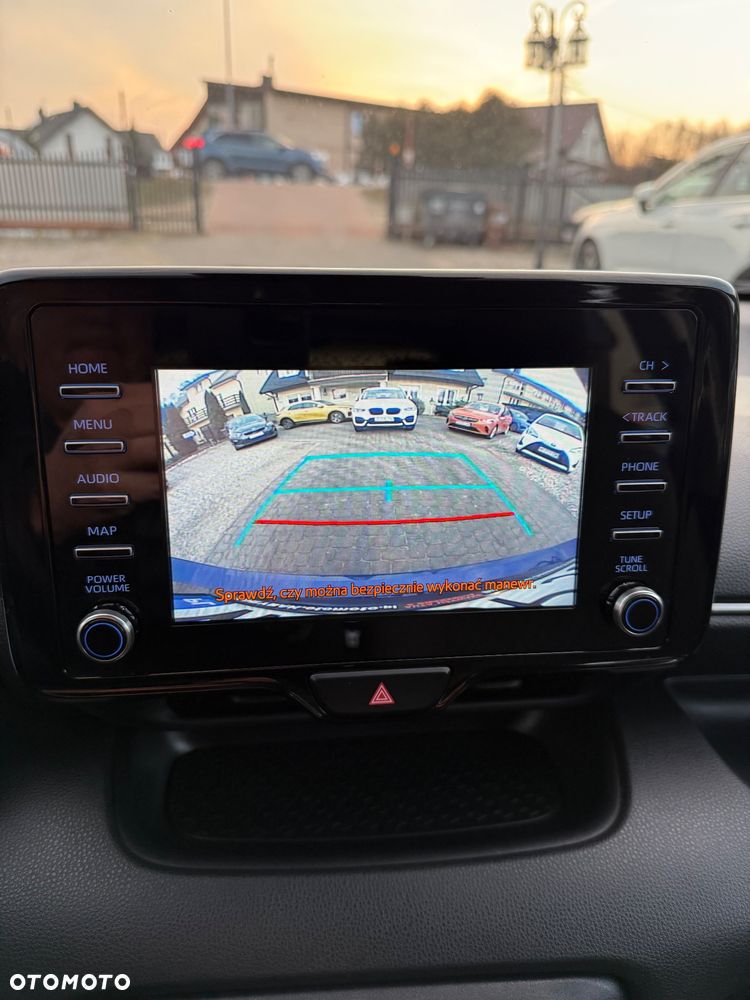 Toyota Yaris 1.5 Comfort - 12