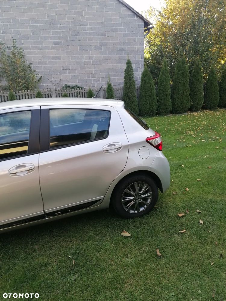 Toyota Yaris - 4
